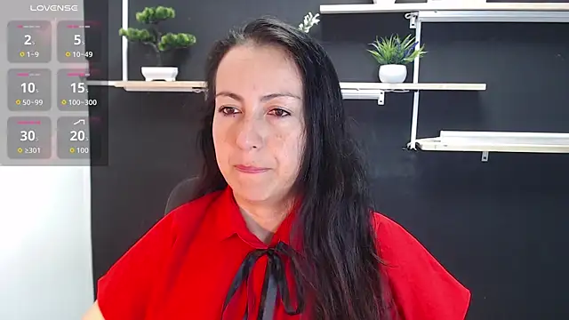 Lauryn Jones online show from 15, 5, 2026