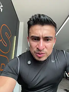 Snapshot of Chris_Clarck chatting on 4, 3, 2026 Chris Clarck online show from 4, 3, 2026