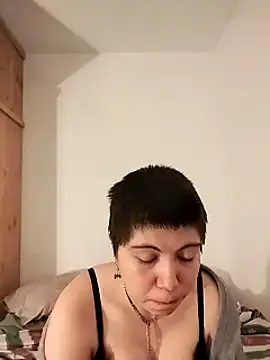 Snapshot of mollypop_ chatting on 8, 11, 2025 mollypop online show from 8, 11, 2025