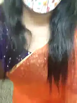 Snapshot of mouni499 chatting on 2, 11, 2025 mouni499 online show from 2, 11, 2025