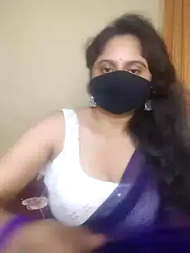 Snapshot of mouni499 chatting on 24, 6, 2026 mouni499 online show from 24, 6, 2026