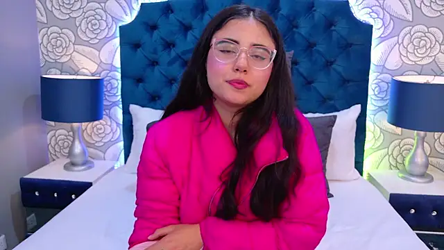 Snapshot of ScarlettPetrova chatting on 3, 11, 2025 ScarlettPetrova online show from 3, 11, 2025