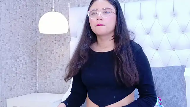 ScarlettPetrova online show from 3, 12, 2025