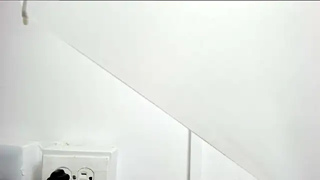 kendra london online show from 28, 2, 2026