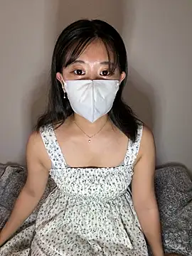 Snapshot of -Amane-ch chatting on 6, 11, 2025 -Amane-ch online show from 6, 11, 2025