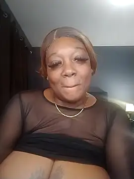 Snapshot of BiancaClarkson chatting on 6, 11, 2025 BiancaClarkson online show from 6, 11, 2025