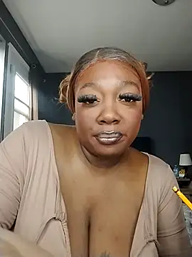 Snapshot of BiancaClarkson chatting on 7, 11, 2025 BiancaClarkson online show from 7, 11, 2025