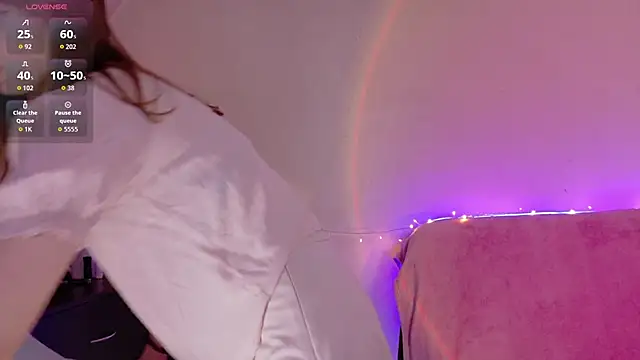 TinyMuse  online show from 14, 11, 2025