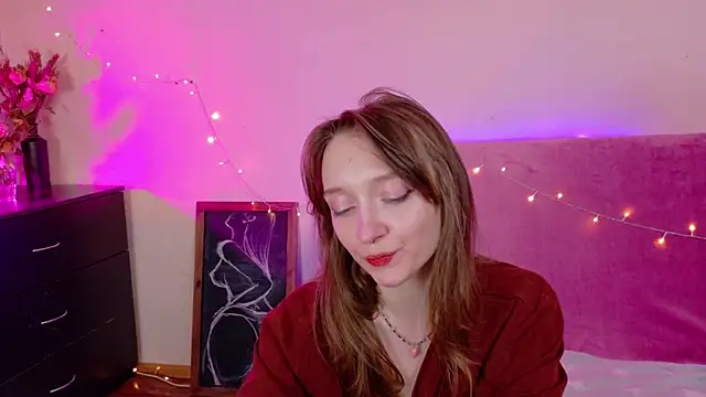 TinyMuse  online show from 25, 11, 2025