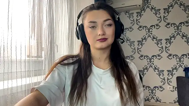 TwotyBright online show from 11, 11, 2025