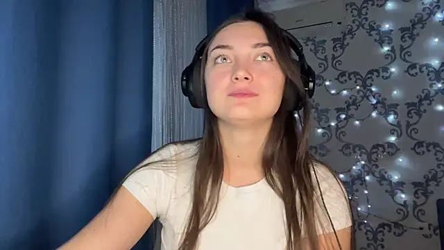 TwotyBright online show from 5, 12, 2025