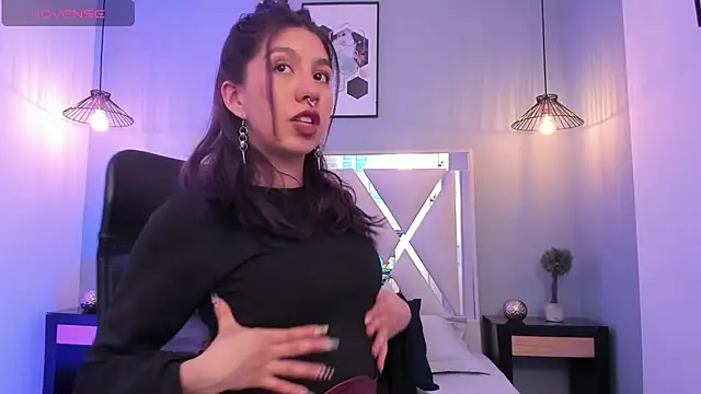 zoe-moreau online show from 3, 3, 2026