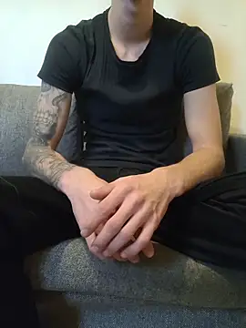 Snapshot of DeepSecret0 chatting on 12, 11, 2025 DeepSecret0 online show from 12, 11, 2025