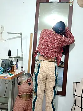 PaulinaLondra2 online show from 1, 12, 2025