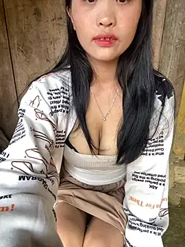 Snapshot of ThuxO7 chatting on 7, 11, 2025 ThuxO7 online show from 7, 11, 2025