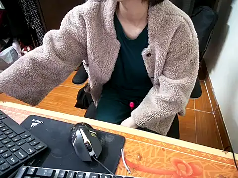 Snapshot of ---Lusi03--- chatting on 5, 2, 2026 ---Lusi03--- online show from 5, 2, 2026