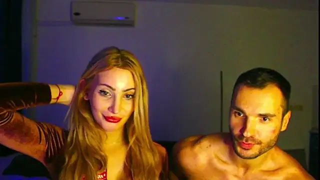 Snapshot of freyatrns chatting on 5, 11, 2025 freyatrns online show from 5, 11, 2025