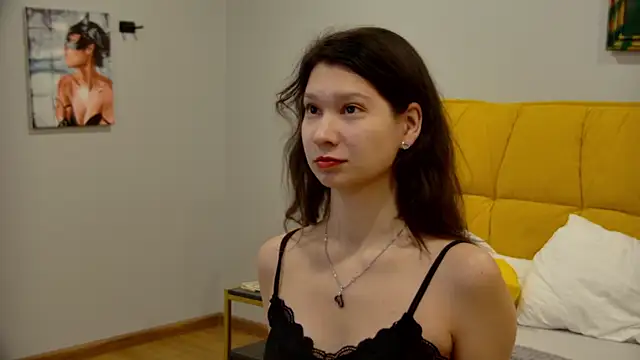 SaraDenars online show from 4, 12, 2025