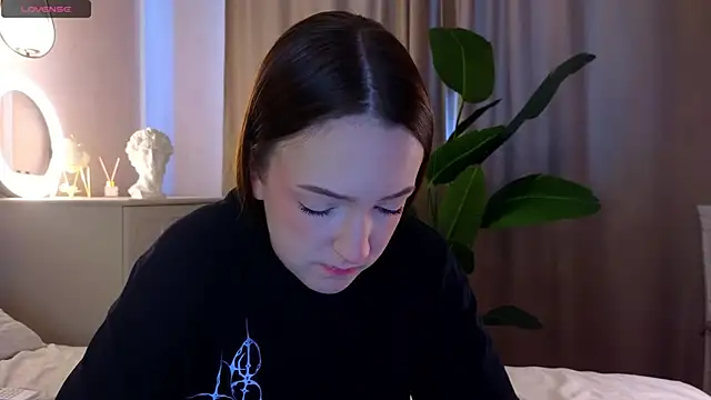 FrancesMason online show from 3, 3, 2026