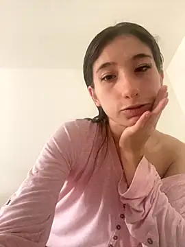 Snapshot of Emily_6783 chatting on 8, 11, 2025 Emily 6783 online show from 8, 11, 2025