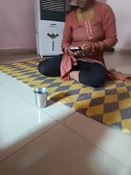 Lailamajnu1996 online show from 20, 2, 2026