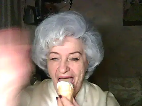 ValeriaKroww online show from 9, 11, 2025