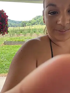 Snapshot of thickfarmtwat chatting on 7, 6, 2026 thickfarmtwat online show from 7, 6, 2026