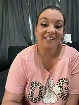 Snapshot of thickfarmtwat chatting on 18, 6, 2026 thickfarmtwat online show from 18, 6, 2026