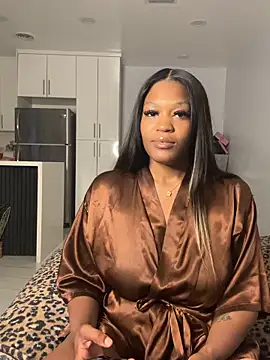Snapshot of PrincessDreamm chatting on 6, 5, 2026 PrincessDreamm online show from 6, 5, 2026