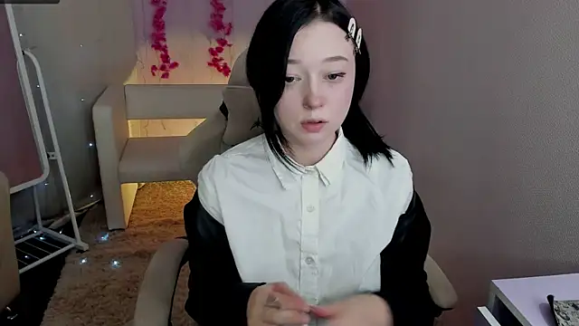 Snapshot of Hanako_Rey chatting on 27, 11, 2025 Hanako Rey online show from 27, 11, 2025