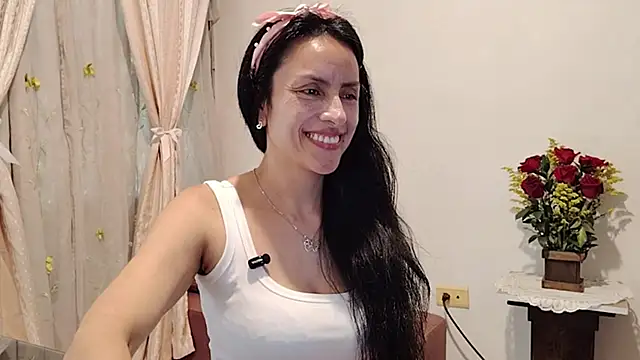 Snapshot of Bella_Exhibition chatting on 17, 2, 2026 Bella Exhibition online show from 17, 2, 2026