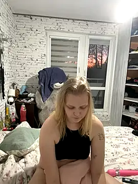 hotgoodgirll online show from 17, 12, 2025