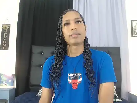 MiaCoock online show from 5, 12, 2025