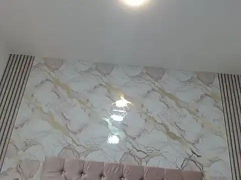 MiaCoock online show from 17, 12, 2025