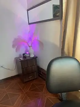 alisaa jhons1 online show from 24, 2, 2026