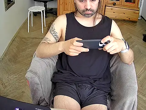 Snapshot of CharlyHemax chatting on 20, 4, 2026 CharlyHemax online show from 20, 4, 2026