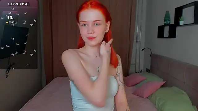 Snapshot of alice_with_freckles chatting on 15, 2, 2026 alice with freckles online show from 15, 2, 2026