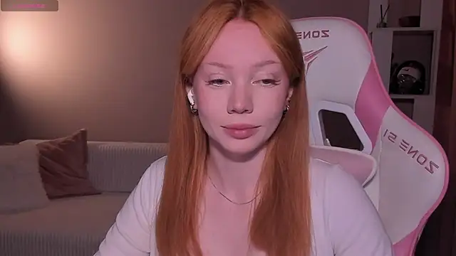 Snapshot of Elisahsthetics chatting on 12, 7, 2026 Elisahsthetics online show from 12, 7, 2026
