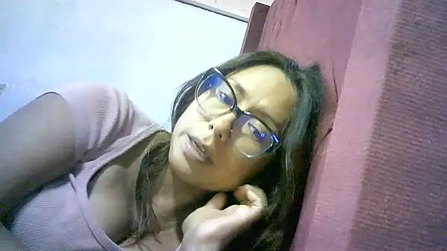 Snapshot of Zulreyna chatting on 29, 7, 2026 Zulreyna online show from 29, 7, 2026