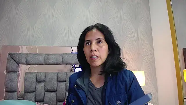 Snapshot of GiselaZivic chatting on 17, 6, 2026 GiselaZivic online show from 17, 6, 2026