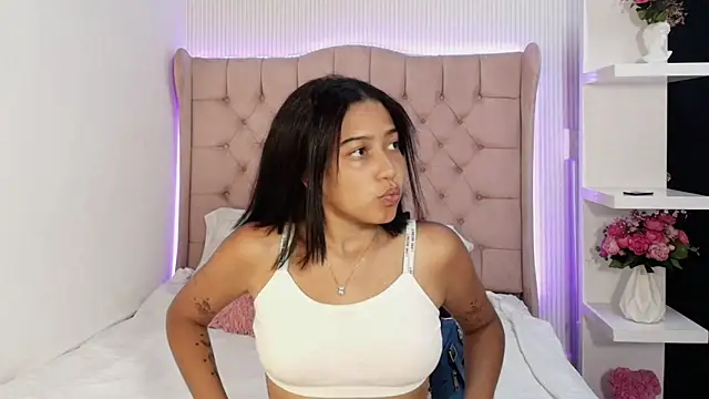 cheerry moon online show from 18, 11, 2025