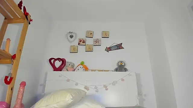 Blueee diamond online show from 9, 4, 2026