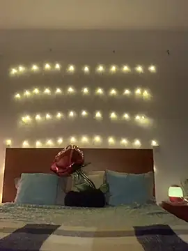 massagistahotbrunette online show from 20, 4, 2026