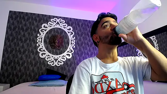 Dereck Jhonsonn online show from 10, 11, 2025