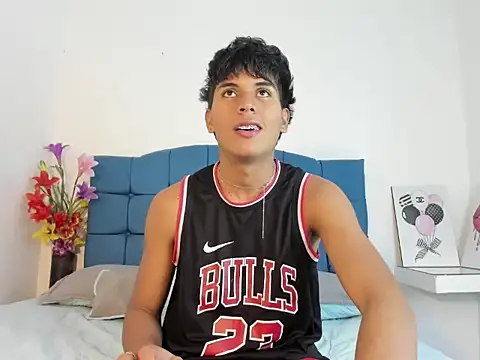 Snapshot of Valentino_Lane chatting on 19, 1, 2026 Valentino Lane online show from 19, 1, 2026