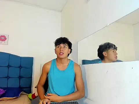 Snapshot of Valentino_Lane chatting on 5, 2, 2026 Valentino Lane online show from 5, 2, 2026