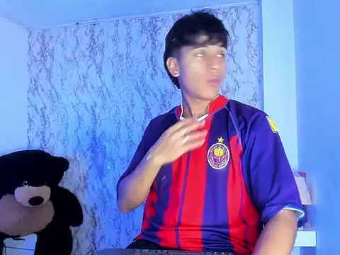 Snapshot of Valentino_Lane chatting on 15, 2, 2026 Valentino Lane online show from 15, 2, 2026