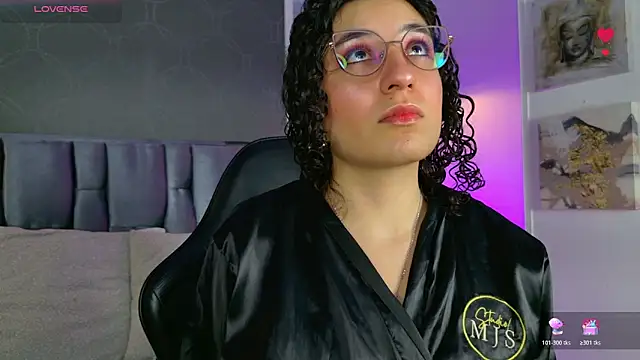 DemiJones  online show from 28, 2, 2026