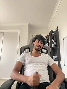 Snapshot of jayluvsu69 chatting on 7, 11, 2025 jayluvsu69 online show from 7, 11, 2025