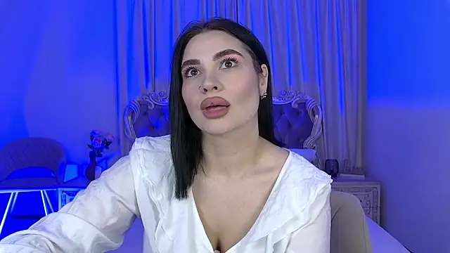 AdrianaTorres online show from 17, 11, 2025